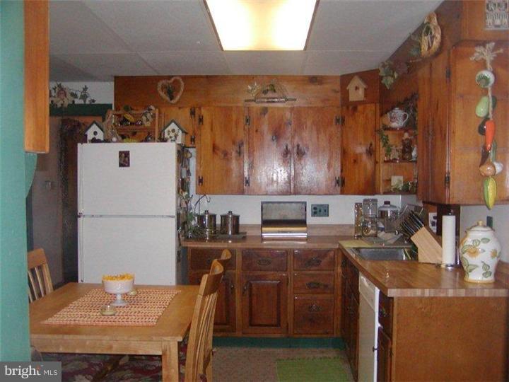 21 South Cedar Brook Road Sicklerville, NJ 08081 - Photo 6 of 23 Gallery Image 6