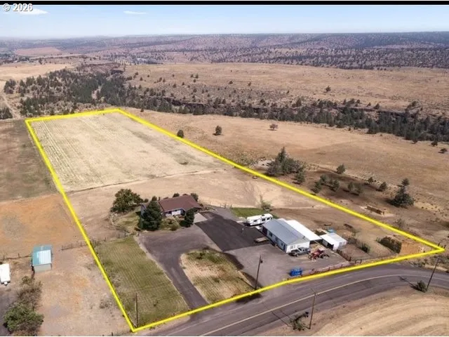 $760,000 | 950 Southeast Dover Lane, Madras, OR 97741