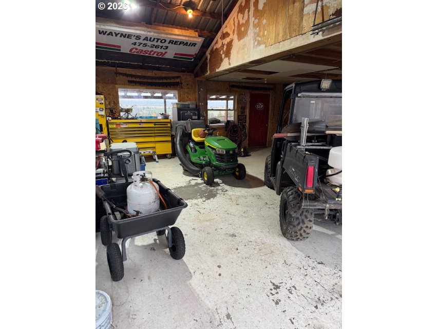 950 Southeast Dover Lane Madras, OR 97741 - Photo 14 of 27