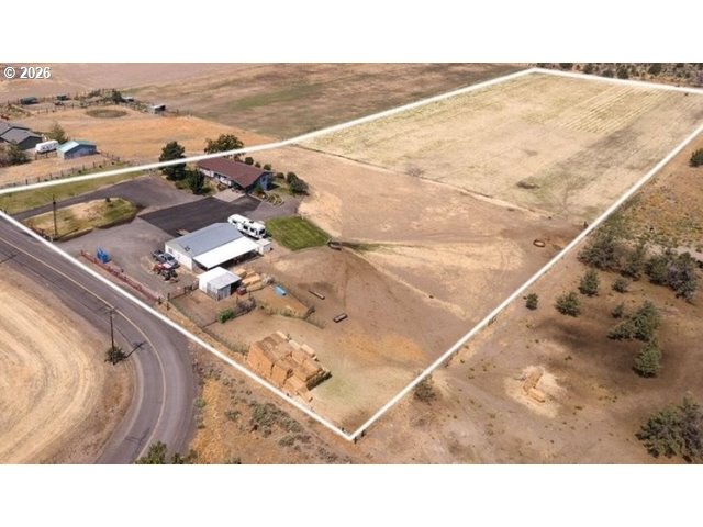 950 Southeast Dover Lane Madras, OR 97741 - Photo 8 of 27