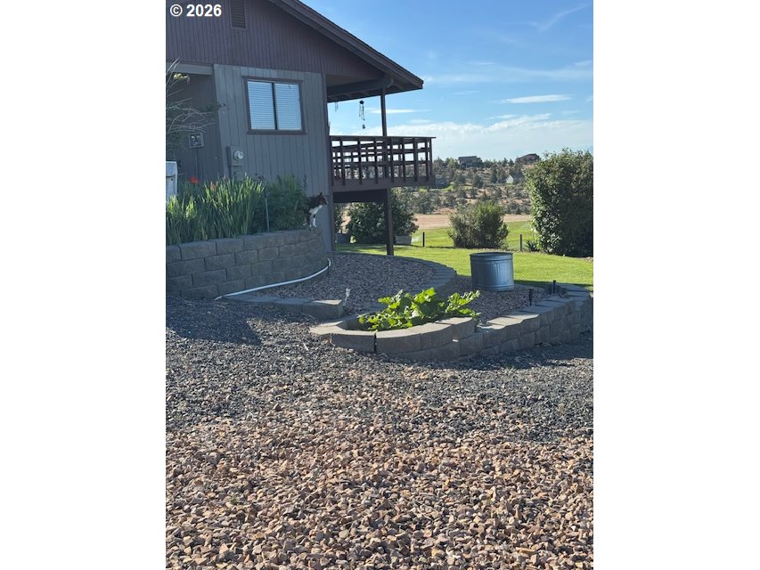 950 Southeast Dover Lane Madras, OR 97741 - Photo 10 of 27