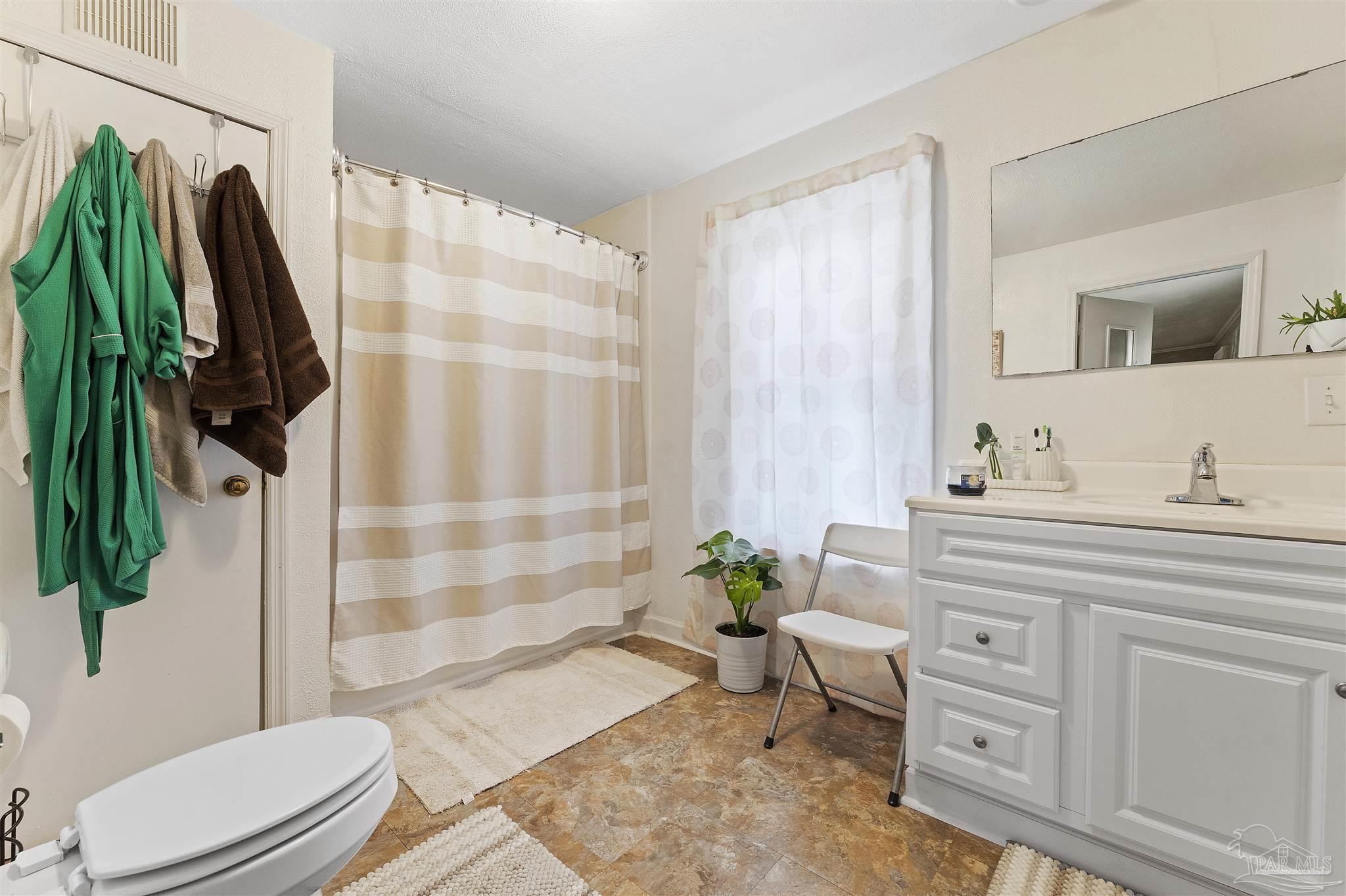 212 Southeast Kalash Road Pensacola, FL 32507 - Photo 20 of 29