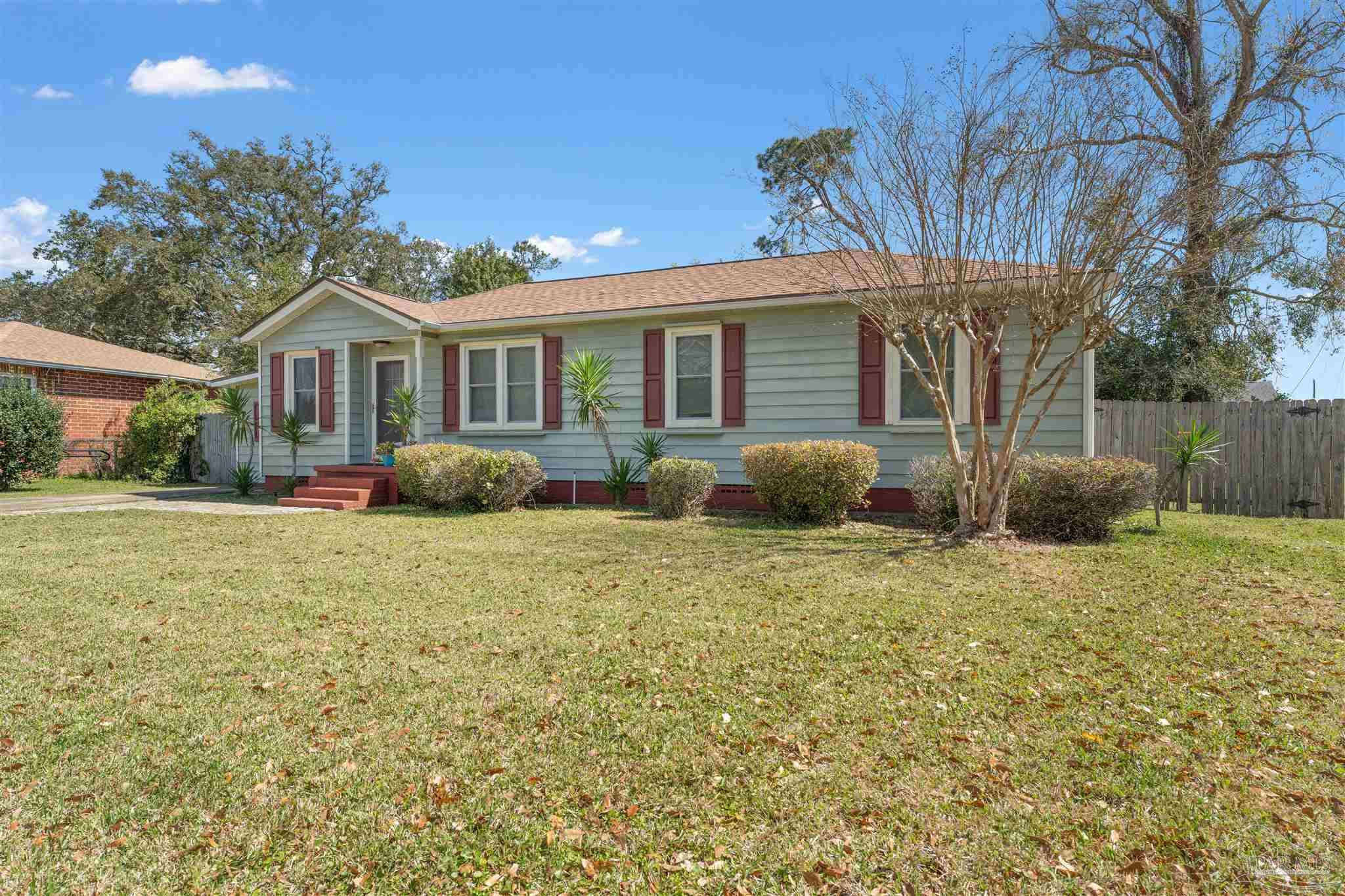 212 Southeast Kalash Road Pensacola, FL 32507 - Photo 8 of 29