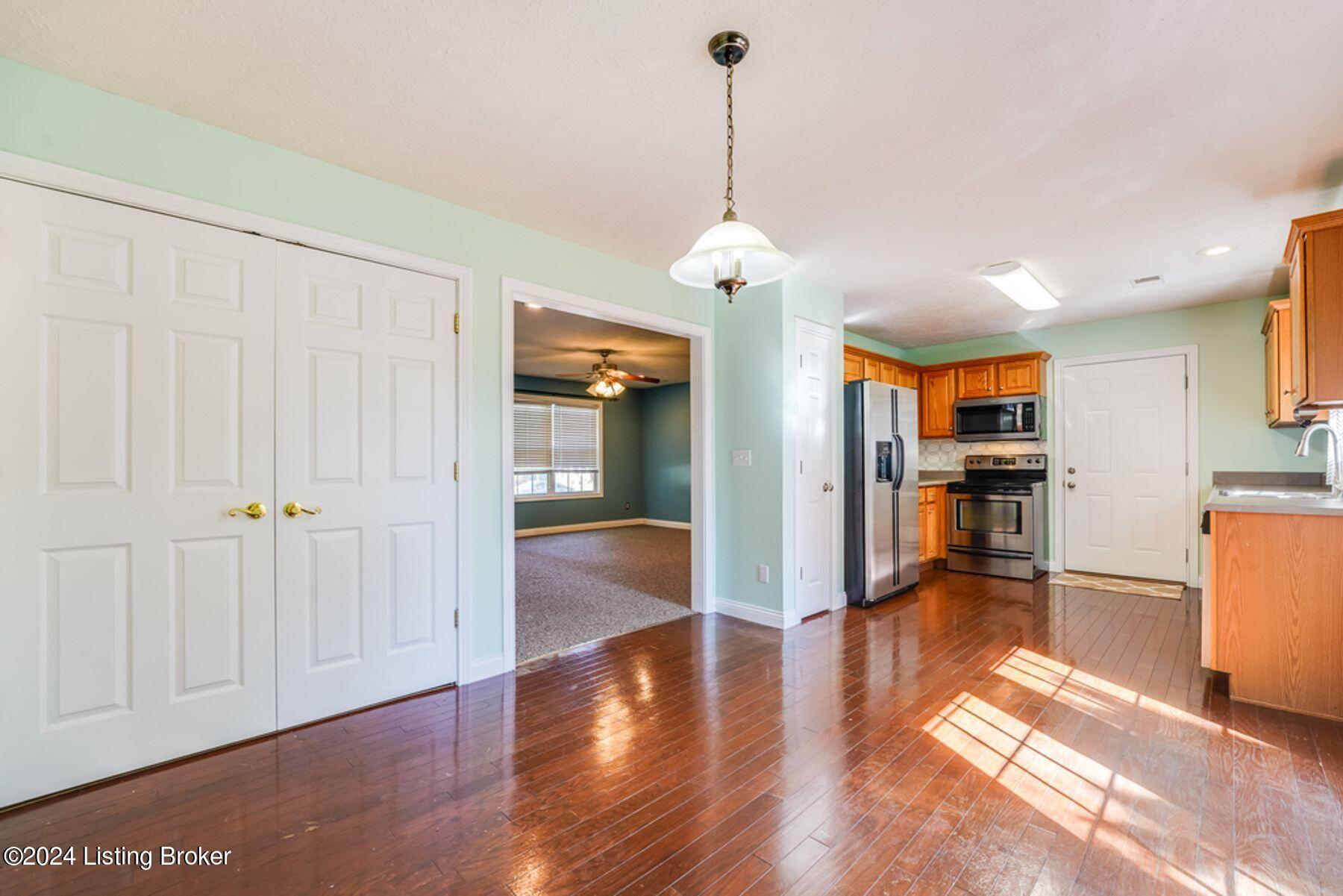 116 Fox Ridge Road Bardstown, KY 40004 - Photo 13 of 33 photo_online_011