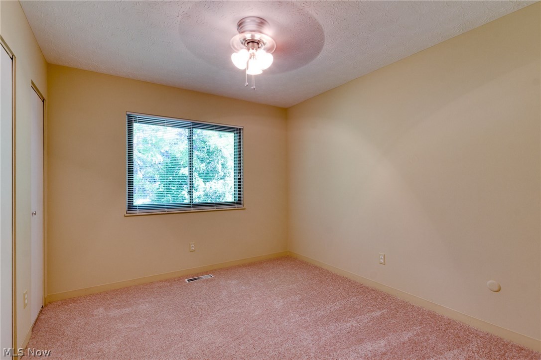 9956 Johnnycake Ridge Road, Unit B1 Painesville, OH 44077 - Photo 12 of 17