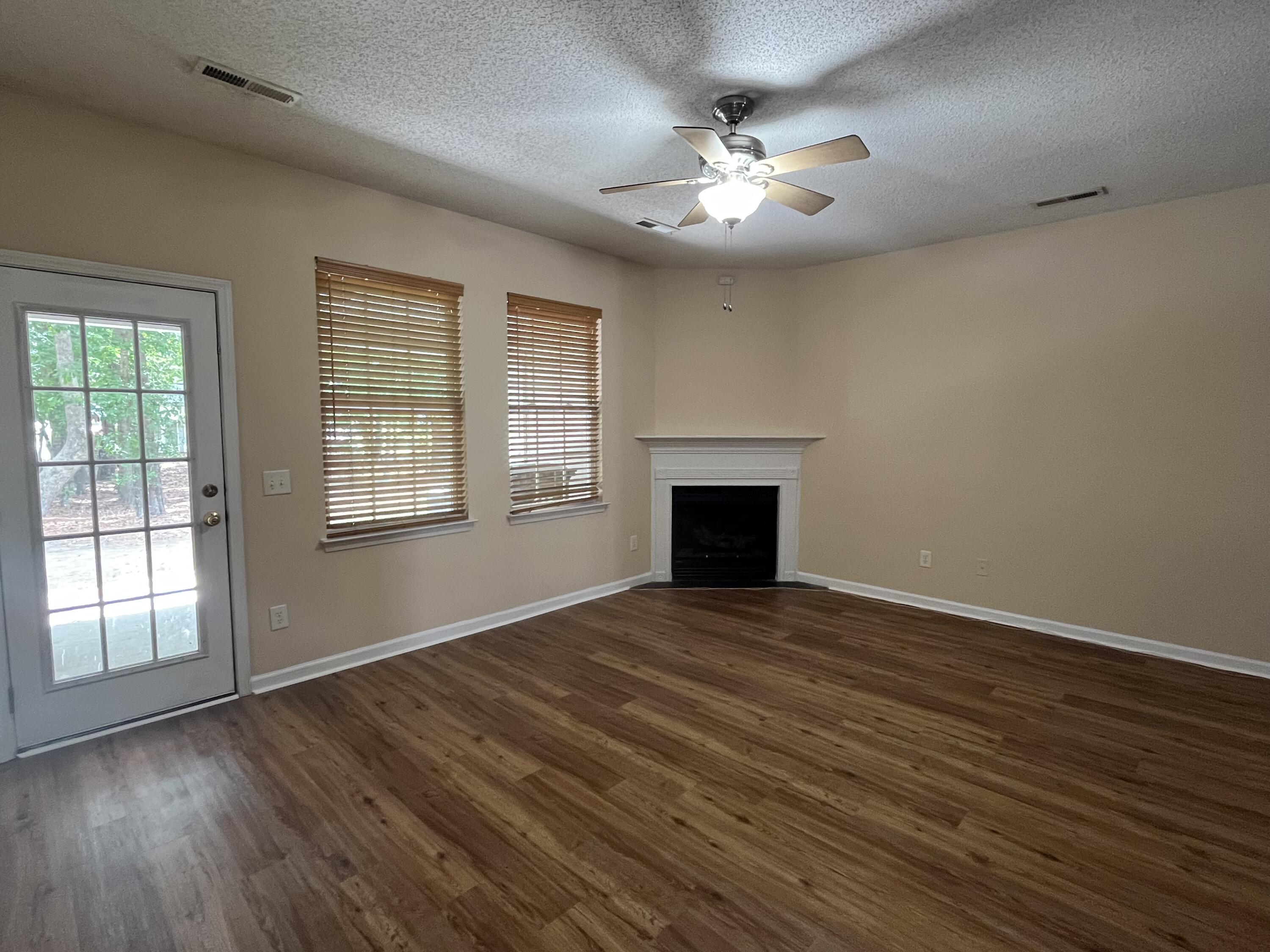 285 Brookshire Road Goose Creek, SC 29445 - Photo 6 of 14 285.6