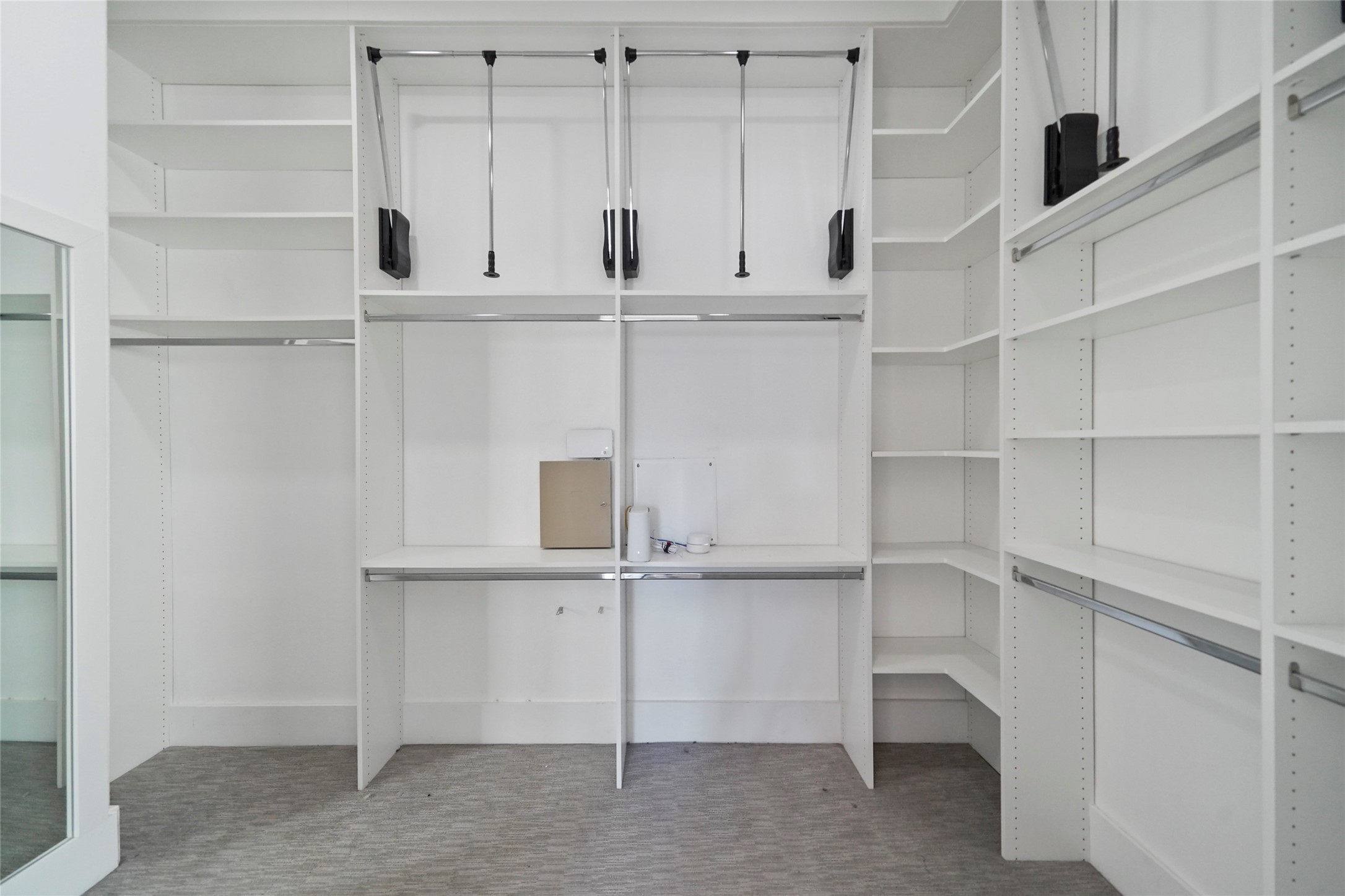 4123 Eigel Street Houston, TX 77007 - Photo 16 of 25 a view of cabinets