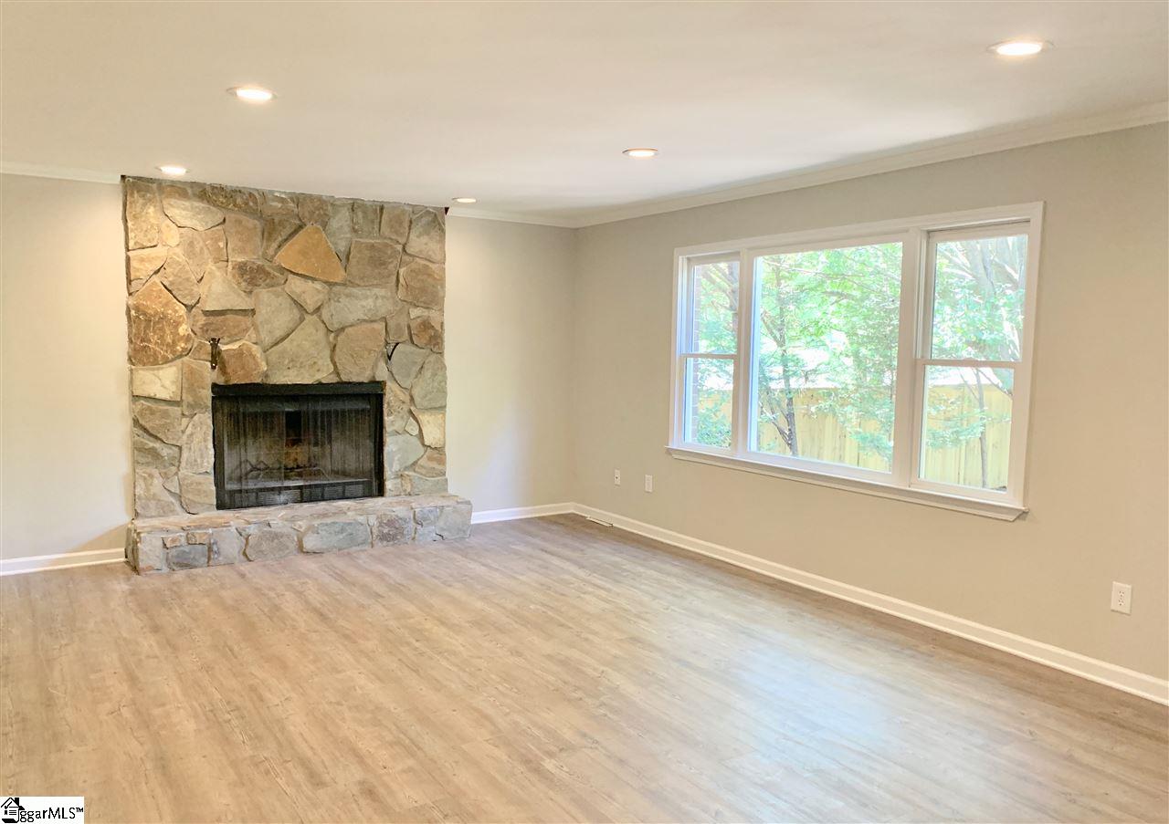 5 Cobblestone Road Greenville, SC 29615 - Photo 8 of 14 Gallery Image 8
