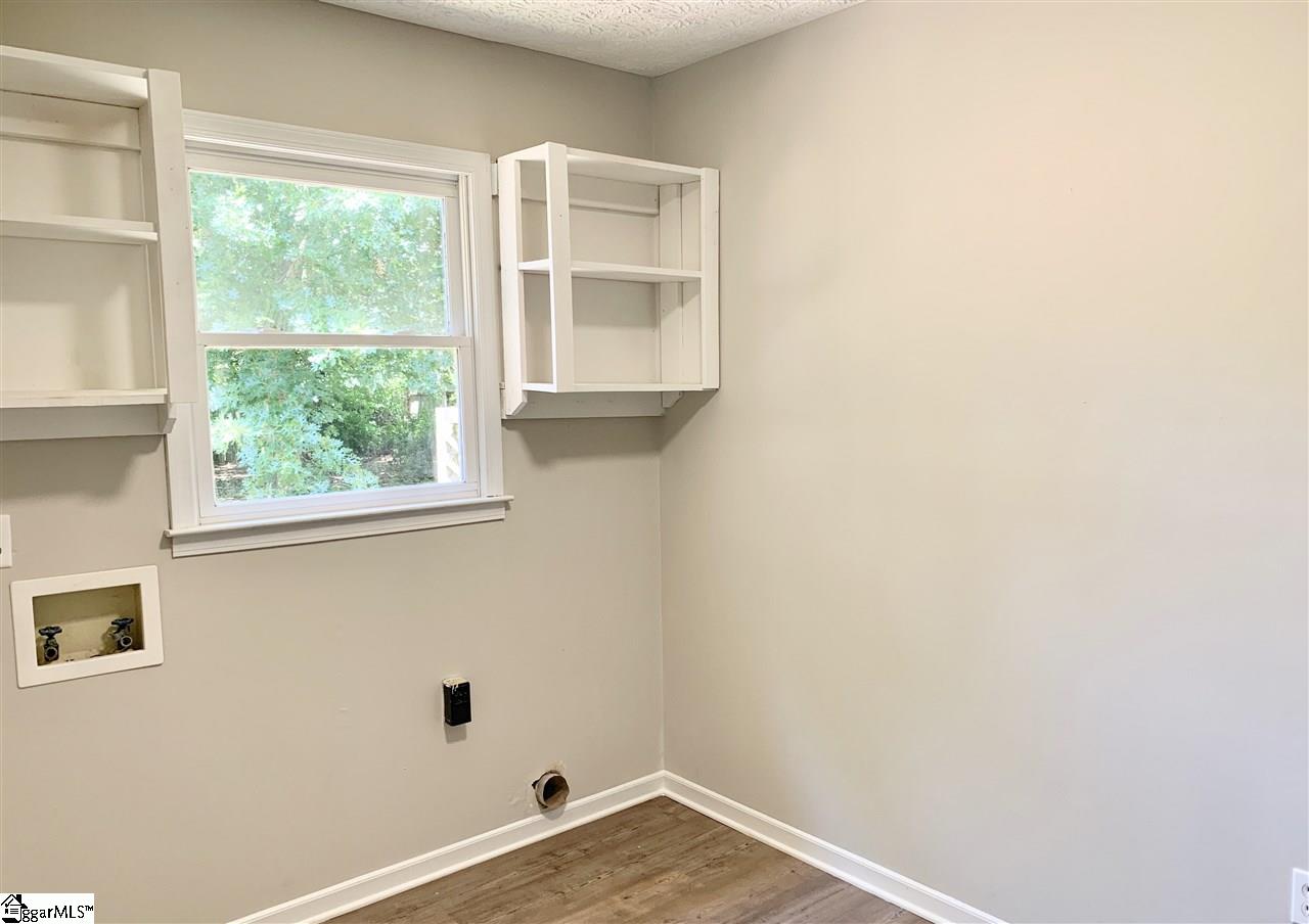 5 Cobblestone Road Greenville, SC 29615 - Photo 9 of 14 Gallery Image 9