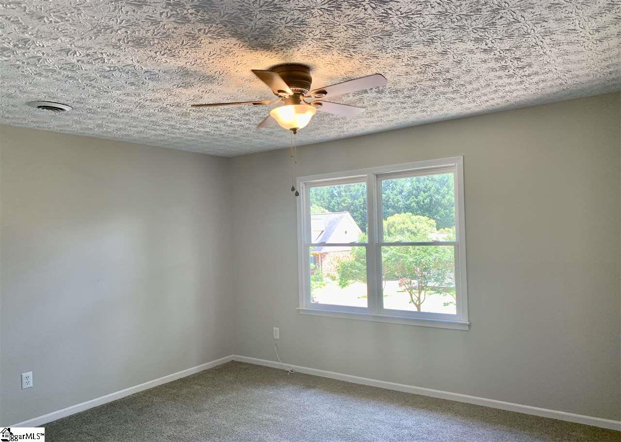5 Cobblestone Road Greenville, SC 29615 - Photo 10 of 14 Gallery Image 10