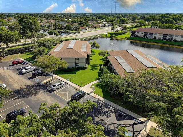 $2,100 | 9606 West McNab Road, Unit 202, Tamarac, FL 33321