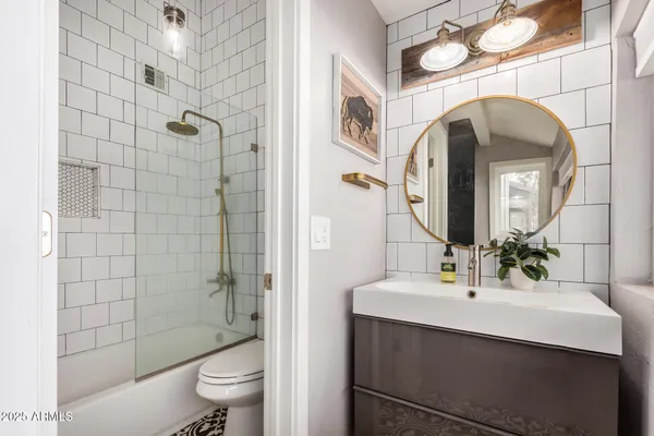 $335,000 | 3434 North 11th Street, Unit 5, Phoenix, AZ 85014