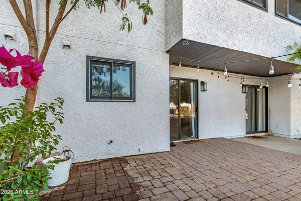 $335,000 | 3434 North 11th Street, Unit 5, Phoenix, AZ 85014