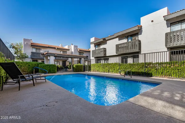 $335,000 | 3434 North 11th Street, Unit 5, Phoenix, AZ 85014
