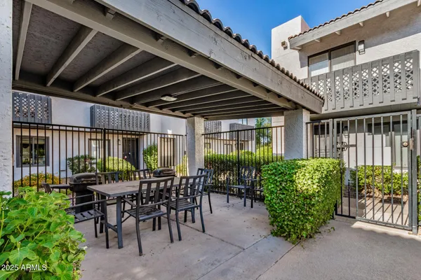 $335,000 | 3434 North 11th Street, Unit 5, Phoenix, AZ 85014