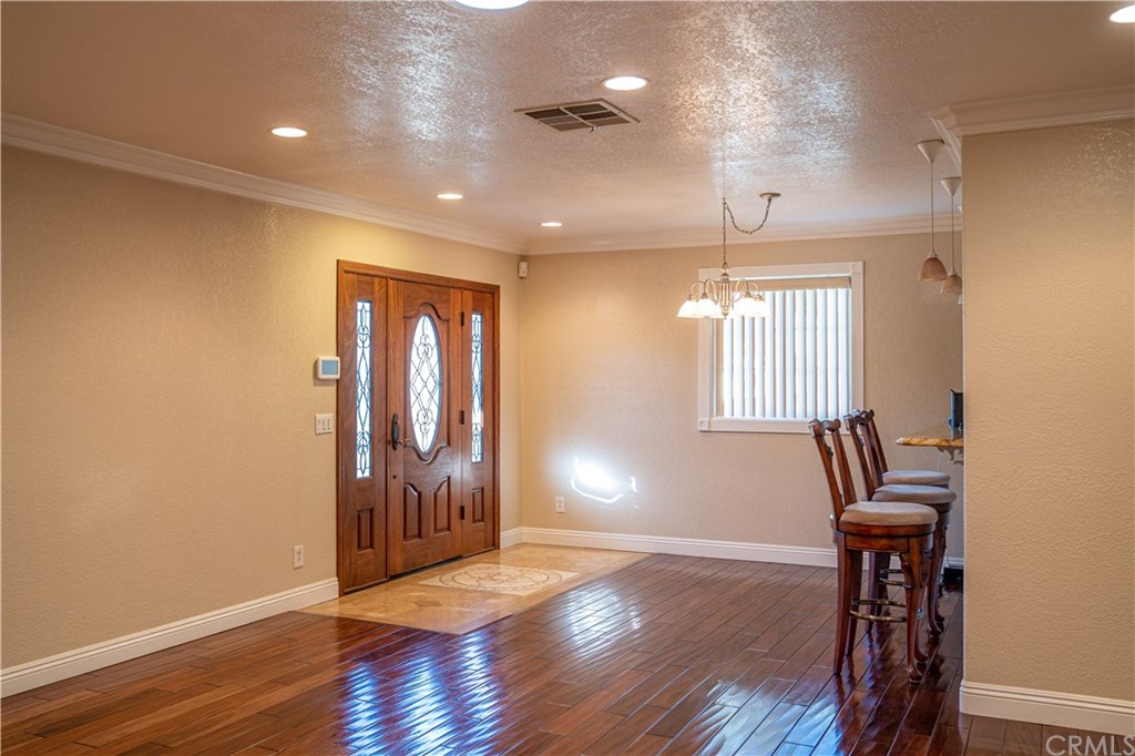 14502 Perilla Avenue Paramount, CA 90723 - Photo 2 of 21