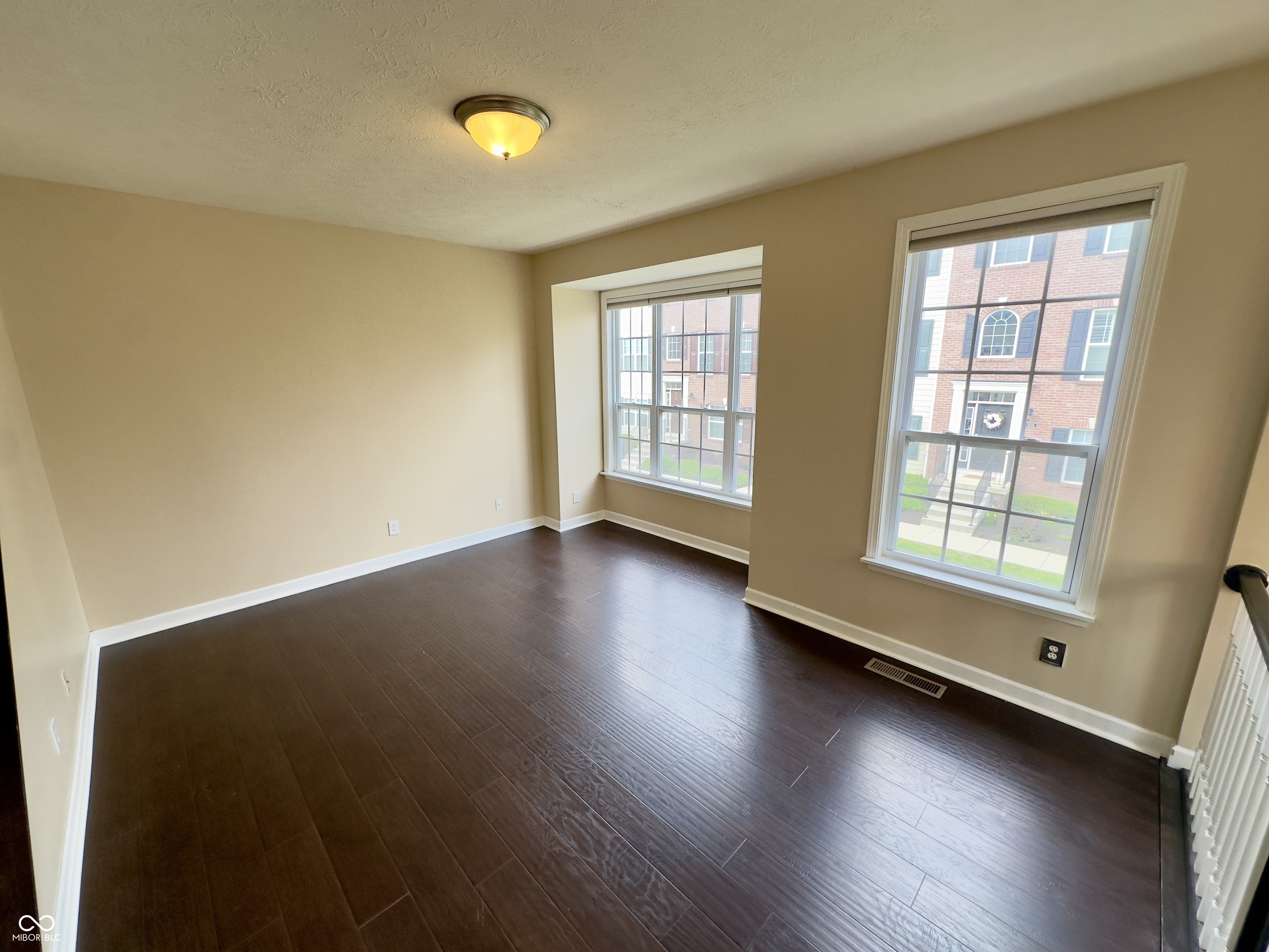 9094 Demarest Drive Fishers, IN 46038 - Photo 3 of 46