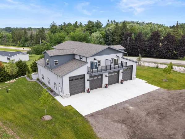 $649,900 | N10276 Lakeview Haven Drive, Malone, WI 53049