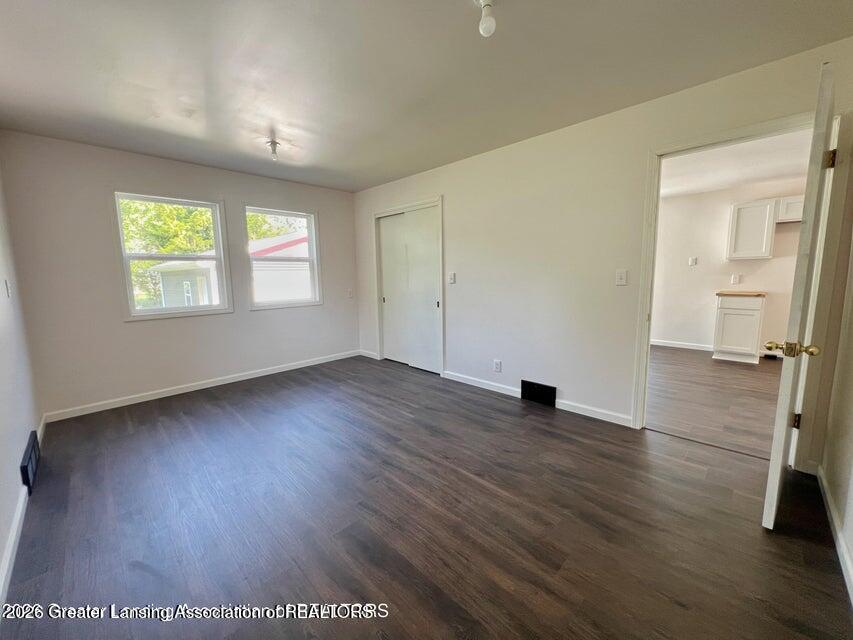 433 Prairie Street Charlotte, MI 48813 - Photo 11 of 26 14
