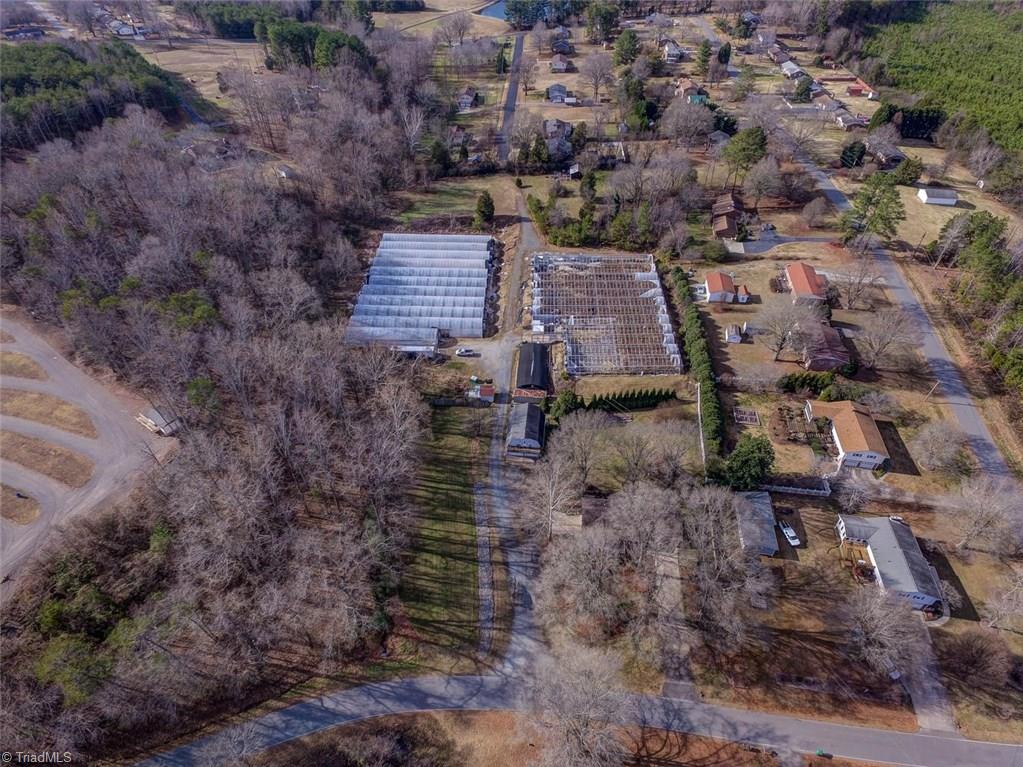 140 Fireman Club Road Eden, NC 27288 - Photo 3 of 12 Gallery Image 3