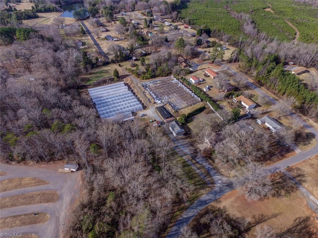 140 Fireman Club Road Eden, NC 27288 - Photo 4 of 12 Gallery Image 4