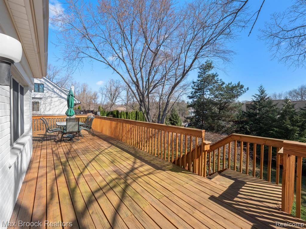 4793 South Valleyview Road West Bloomfield, MI 48323 - Photo 54 of 58 Gallery Image 54