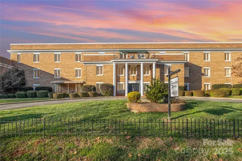 $285,000 | 4527 Gaynor Road, Unit 303, Charlotte, NC 28211