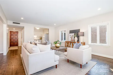 $285,000 | 4527 Gaynor Road, Unit 303, Charlotte, NC 28211