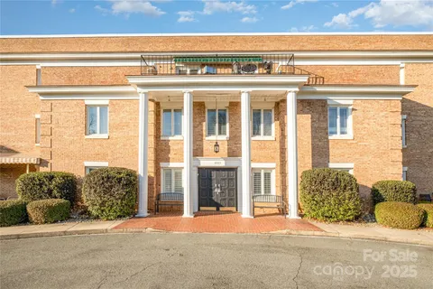 $285,000 | 4527 Gaynor Road, Unit 303, Charlotte, NC 28211