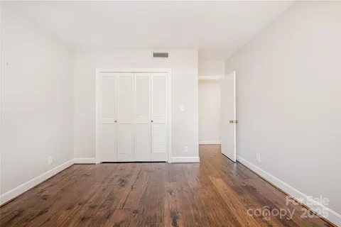 $285,000 | 4527 Gaynor Road, Unit 303, Charlotte, NC 28211