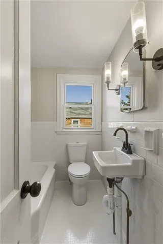 $324,900 | 6 Field Avenue, West Warwick, RI 02893