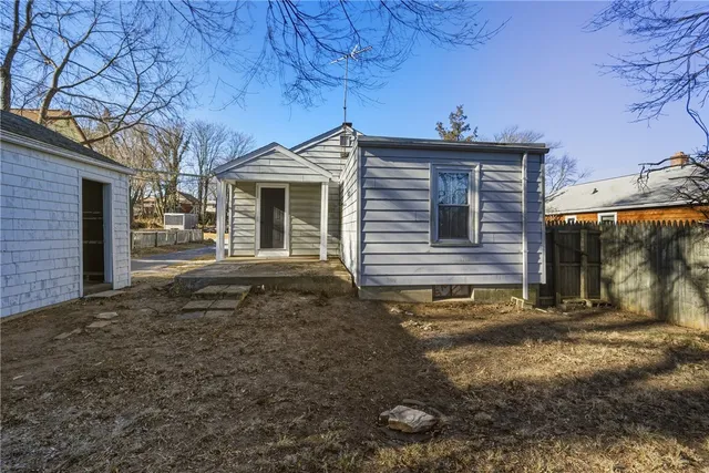 $324,900 | 6 Field Avenue, West Warwick, RI 02893