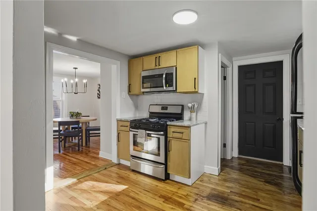 $324,900 | 6 Field Avenue, West Warwick, RI 02893