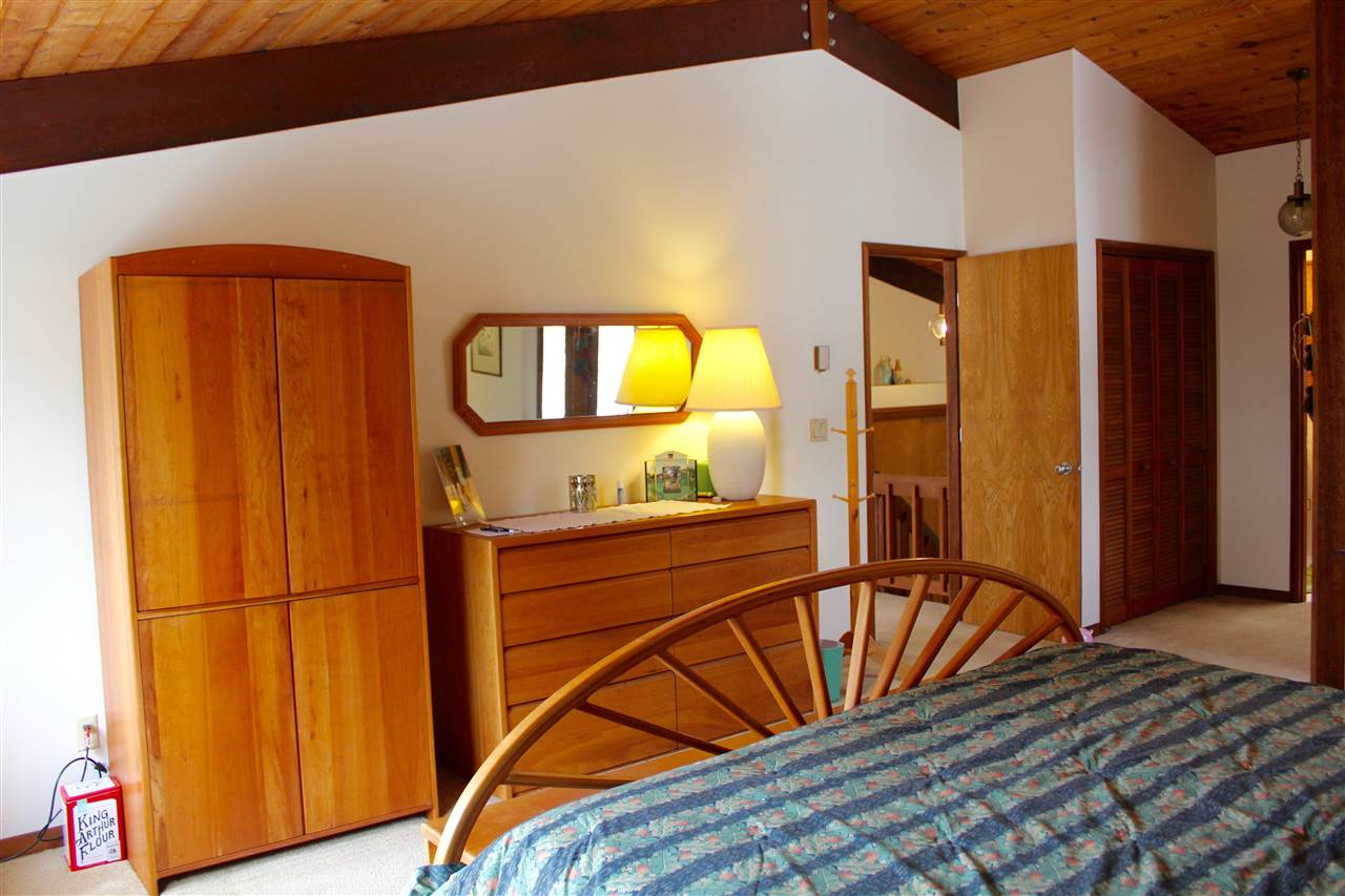 2382 Willard Road Hartford, VT 05059 - Photo 12 of 21 Gallery Image 12
