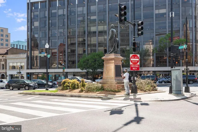 a view of street light