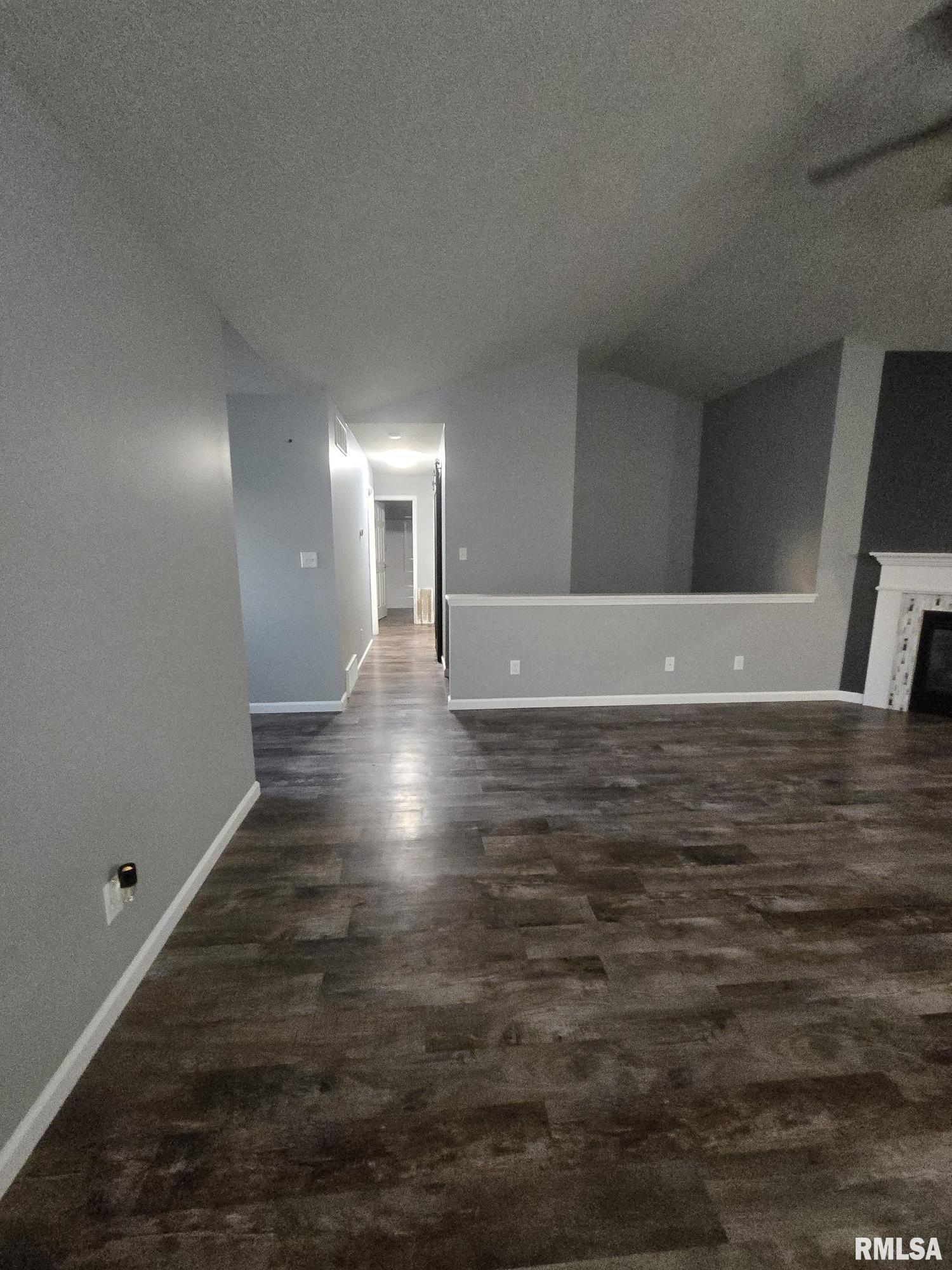 2604 Warrior Boulevard Springfield, IL 62712 - Photo 2 of 29 Gallery Image 2