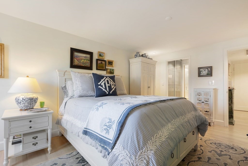 5 Appleton Street, Unit 6A Boston, MA 02116 - Photo 13 of 20