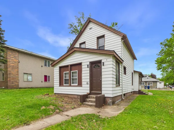 $169,900 | 903 8th Avenue South, St. Cloud, MN 56301