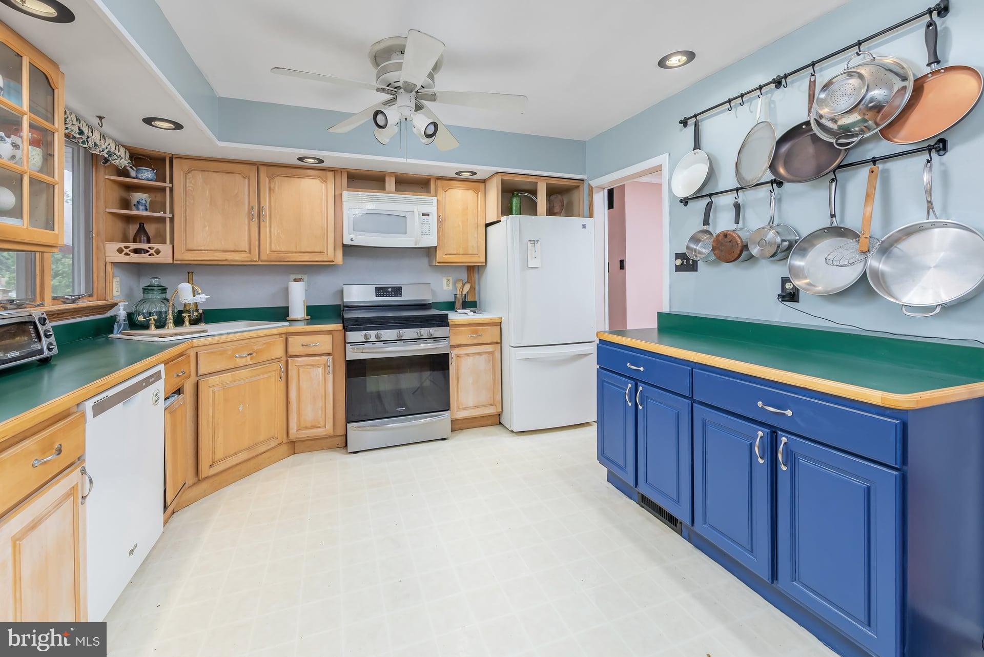 58 Haines Mill Road Delran, NJ 08075 - Photo 7 of 20