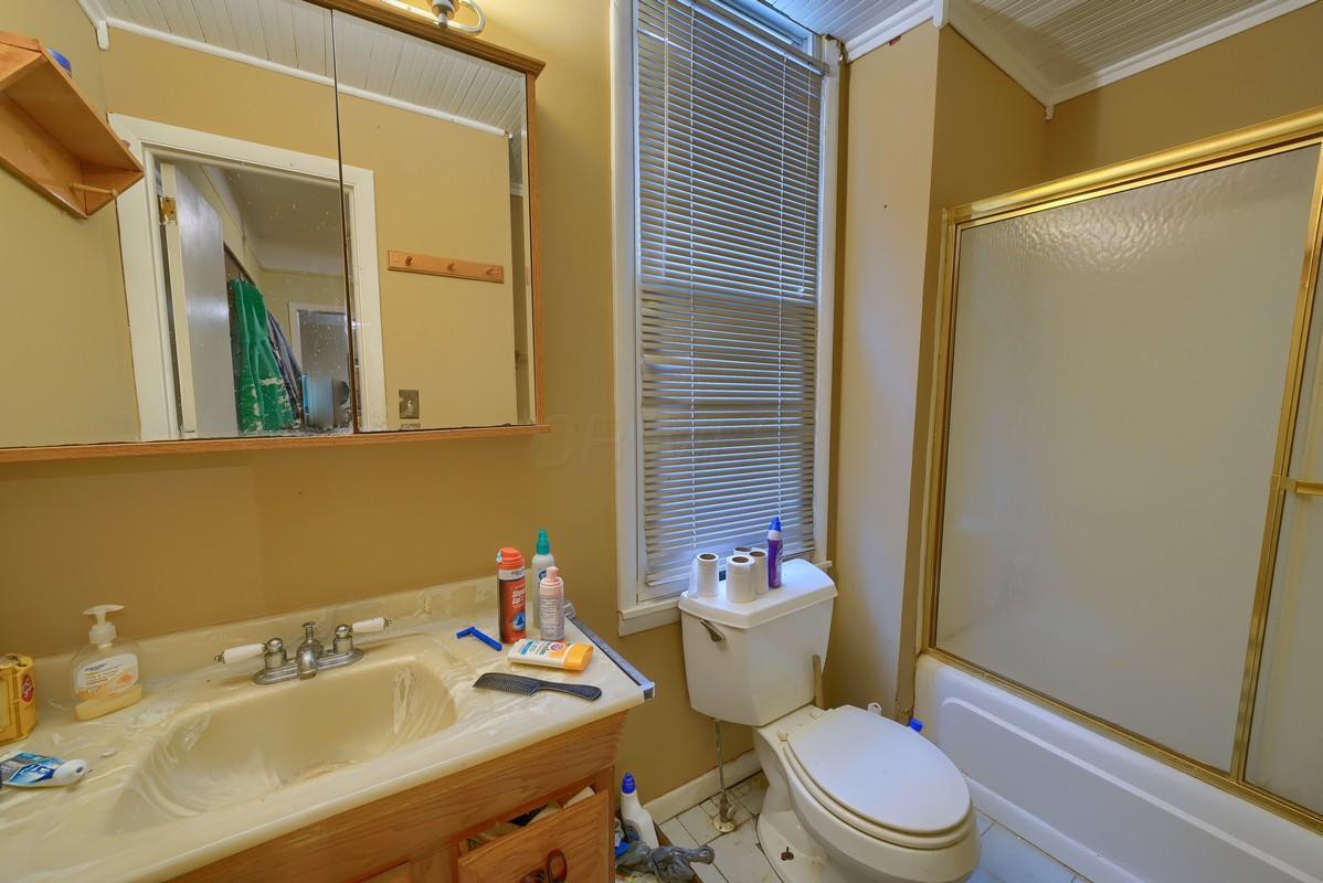 470 North Court Street Circleville, OH 43113 - Photo 23 of 38