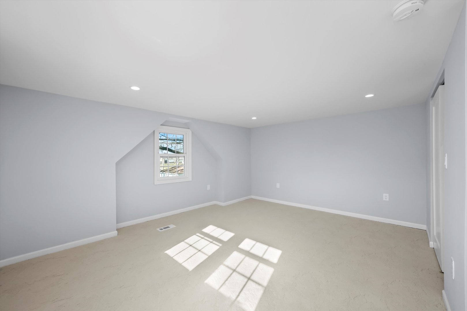 322 Chestnut Street Addison, IL 60101 - Photo 20 of 43 Gallery Image 20
