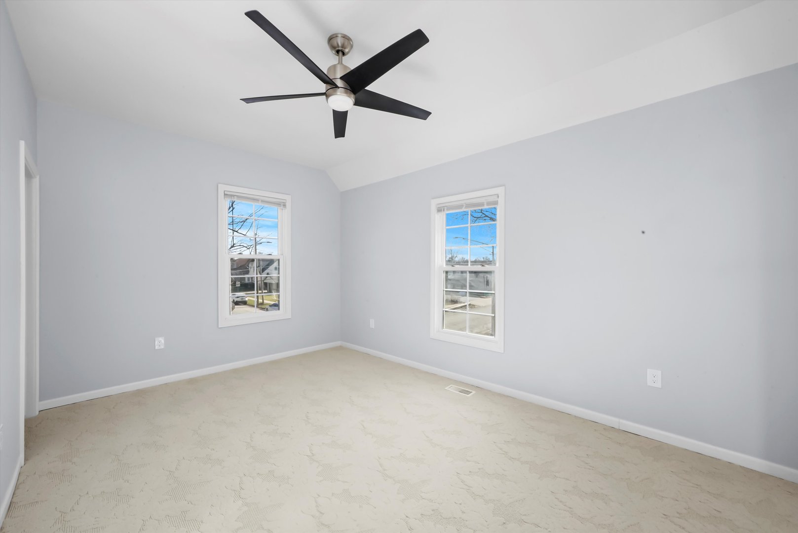 322 Chestnut Street Addison, IL 60101 - Photo 26 of 43 Gallery Image 26