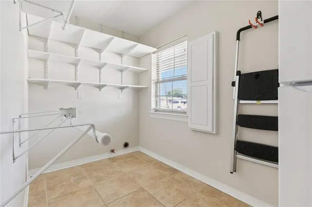 $364,000 | 708 West Solidelle Street, Chalmette, LA 70043