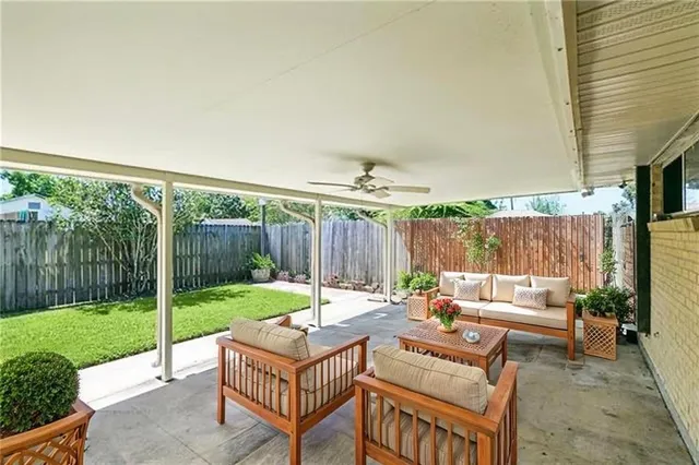 $364,000 | 708 West Solidelle Street, Chalmette, LA 70043