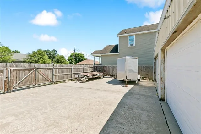 $364,000 | 708 West Solidelle Street, Chalmette, LA 70043