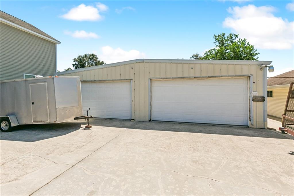 708 West Solidelle Street Chalmette, LA 70043 - Photo 5 of 36