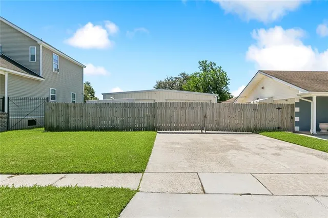 $364,000 | 708 West Solidelle Street, Chalmette, LA 70043