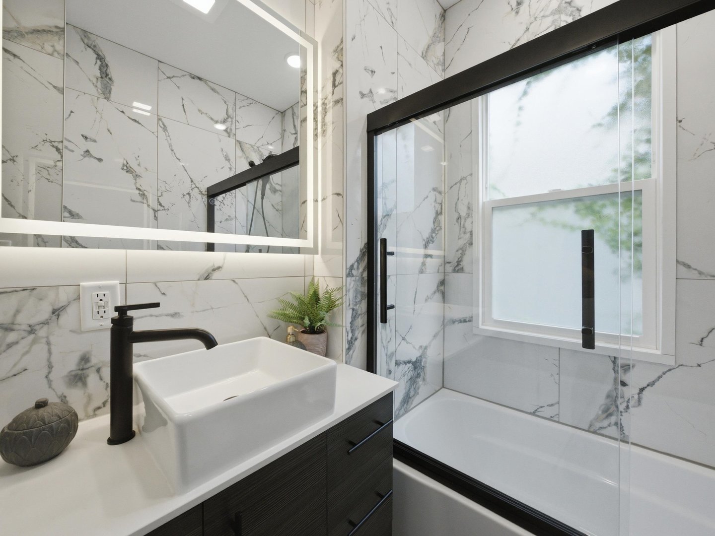7545 South Rhodes Avenue Chicago, IL 60619 - Photo 6 of 23 Gallery Image 6