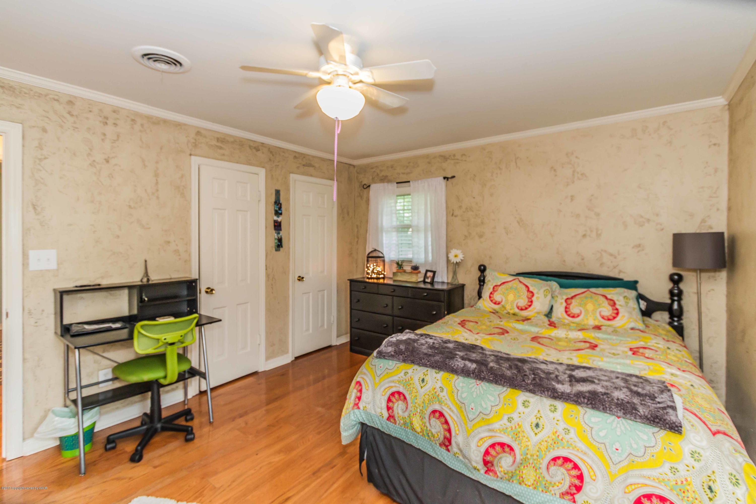 6306 Calumet Road Amarillo, TX 79106 - Photo 29 of 35 BEDROOM 3 VIEW 3