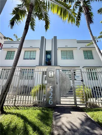 $1,950 | 526 15th Street, Unit 12, Miami Beach, FL 33139